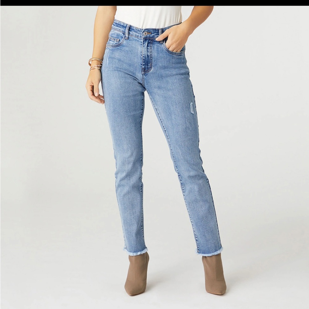 Coco + Carmen EverStretch Straight Jeans with Raw Bottom - Light Denim
